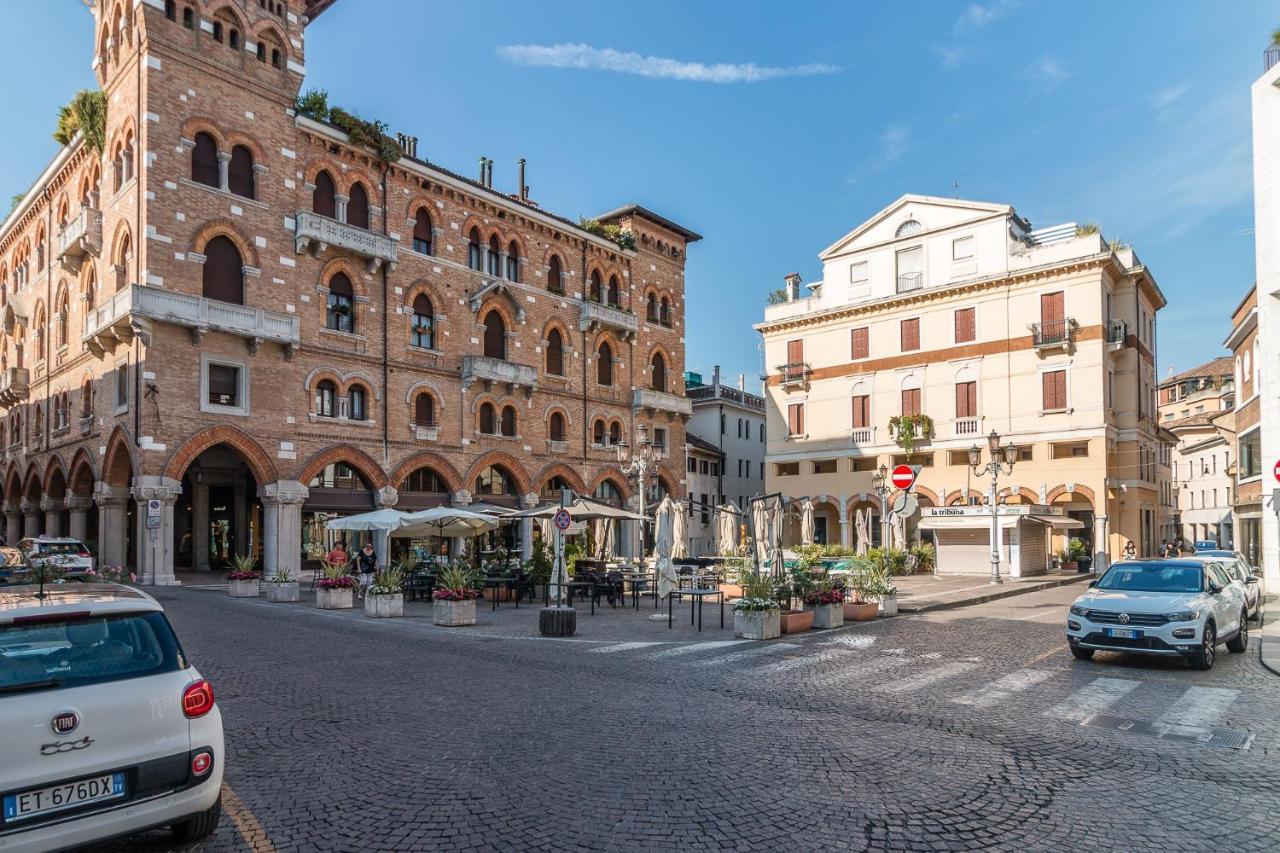 Grey House In The Heart Of @Treviso Exterior foto